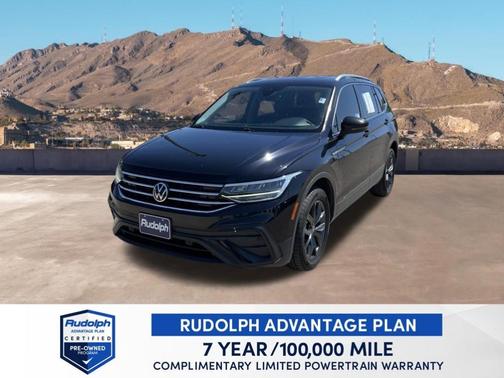 Deep Black Pearl Effect 2022 Volkswagen Tiguan 2.0T SE