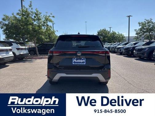 Deep Black Pearl Effect 2026 Volkswagen Tiguan 2.0T SE