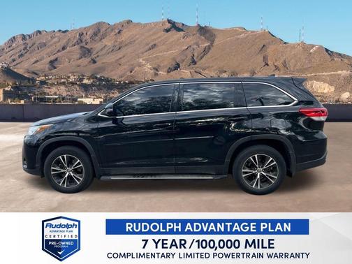 Midnight Black Metallic 2019 Toyota Highlander LE Plus