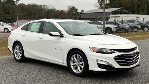 Photo 3 of 23 of 2021 Chevrolet Malibu LT