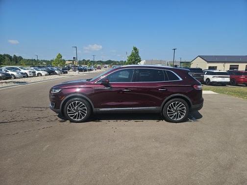 2019 Lincoln Nautilus Reserve