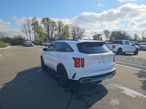2023 Kia Sorento SX