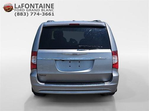 2015 Chrysler Town & Country Touring