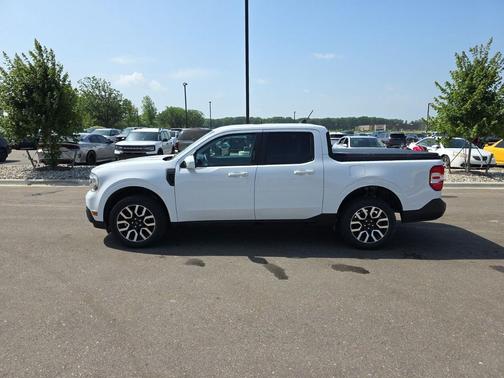 Oxford White 2023 Ford Maverick Lariat