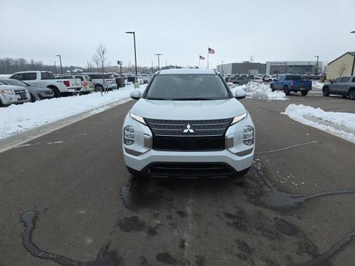 2022 Mitsubishi Outlander ES 2.5 S-AWC