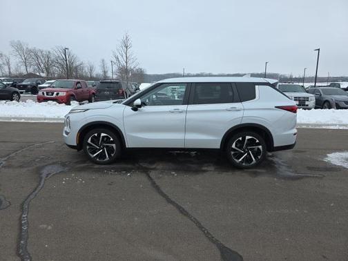 2022 Mitsubishi Outlander ES 2.5 S-AWC