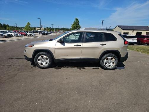 2015 Jeep Cherokee Sport