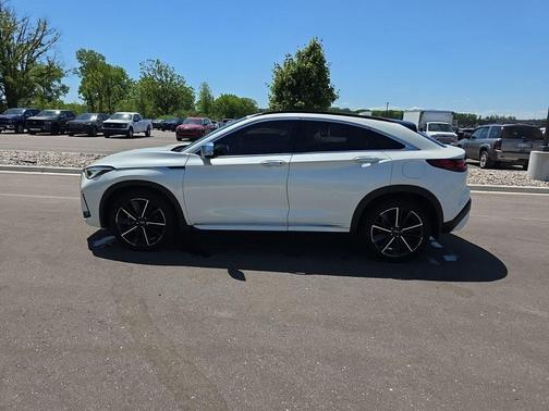 Majestic White 2023 INFINITI QX55 SENSORY