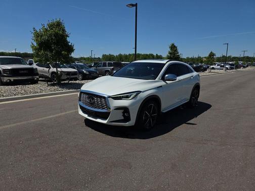 Majestic White 2023 INFINITI QX55 SENSORY