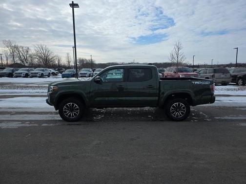 2021 Toyota Tacoma TRD Sport