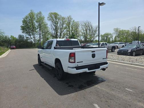 Bright White Clearcoat 2021 RAM 1500 Big Horn/Lone Star