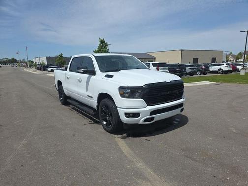 Bright White Clearcoat 2021 RAM 1500 Big Horn/Lone Star