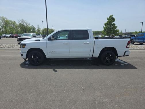 Bright White Clearcoat 2021 RAM 1500 Big Horn/Lone Star