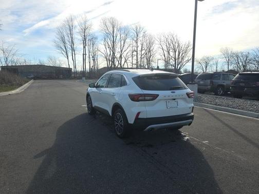 2023 Ford Escape PHEV SE