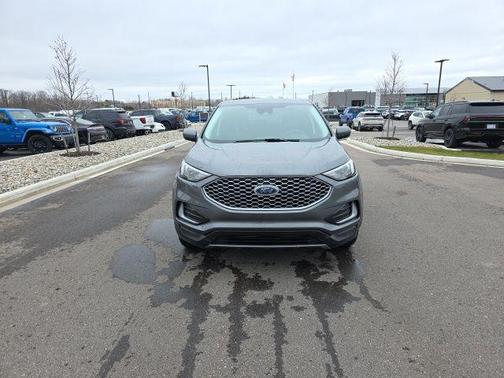 Carbonized Gray Metallic 2024 Ford Edge SEL