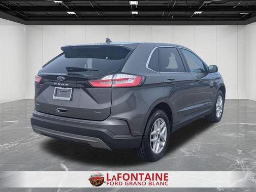 Carbonized Gray Metallic 2024 Ford Edge SEL
