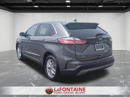 Carbonized Gray Metallic 2024 Ford Edge SEL