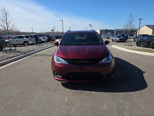 2020 Chrysler Pacifica Touring-L Plus