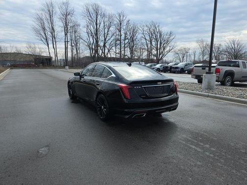 2022 Cadillac CT5 Premium Luxury