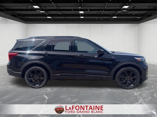 Agate Black Metallic 2023 Ford Explorer ST-Line