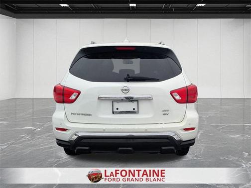 2019 Nissan Pathfinder SV