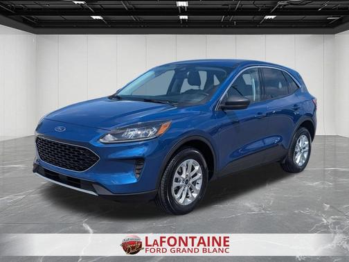 Atlas Blue Metallic 2022 Ford Escape SE