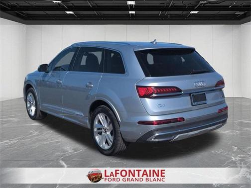 2024 Audi Q7 55 Premium Plus
