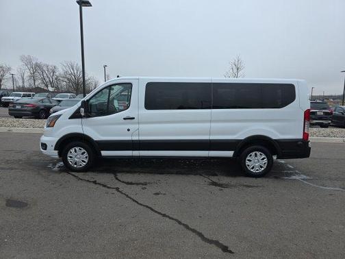 2024 Ford Transit-350 XLT