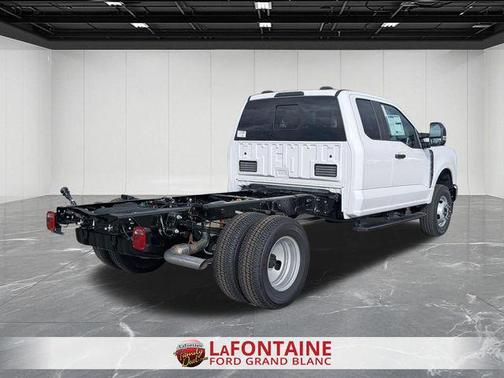 Oxford White 2026 Ford F-350 XL