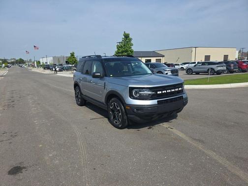 Silver Metallic 2021 Ford Bronco Sport Outer Banks