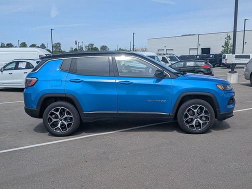 Hydro Blue Pearlcoat 2025 Jeep Compass Limited