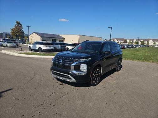 2023 Mitsubishi Outlander PHEV SEL