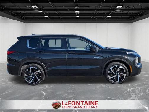 2023 Mitsubishi Outlander PHEV SEL