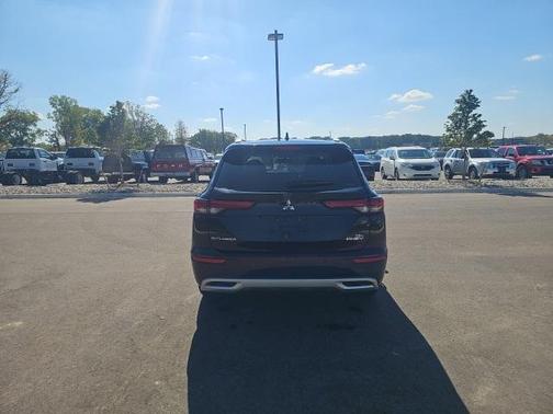 2023 Mitsubishi Outlander PHEV SEL
