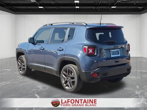 Slate Blue Pearlcoat 2021 Jeep Renegade Latitude