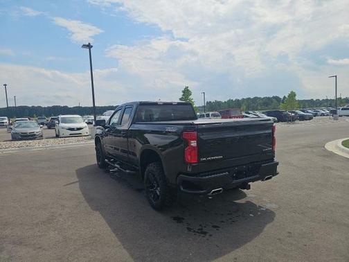 2020 Chevrolet Silverado 1500 Custom Trail Boss