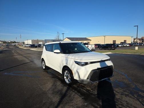 2024 Kia Soul LX