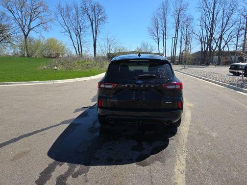 Agate Black Metallic 2023 Ford Escape ST-Line Select