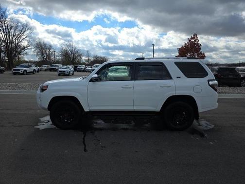 2024 Toyota 4Runner SR5 Premium