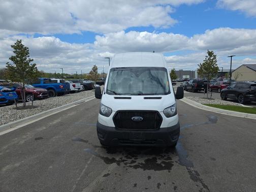 Oxford White 2023 Ford Transit-250 Base