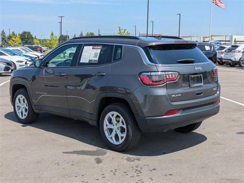 2024 Jeep Compass Latitude