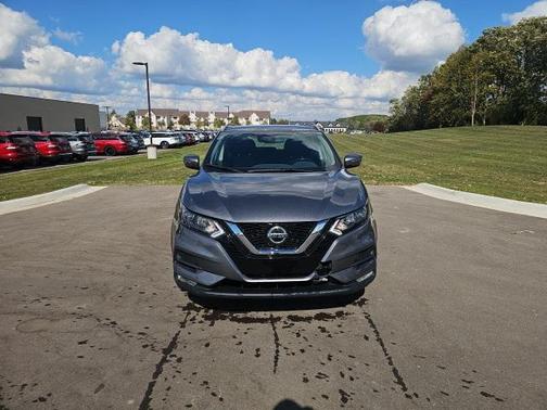 2022 Nissan Rogue Sport SV