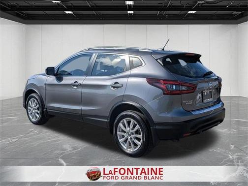 2022 Nissan Rogue Sport SV