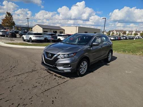 2022 Nissan Rogue Sport SV