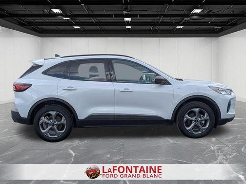 Silver Metallic 2025 Ford Escape ST-Line