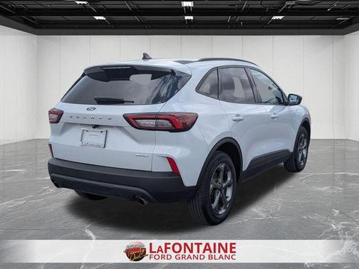 Silver Metallic 2025 Ford Escape ST-Line