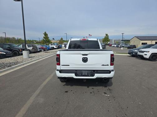 Bright White Clearcoat 2020 RAM 1500 Laramie