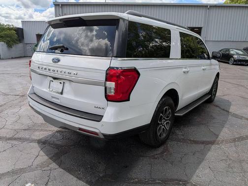 Oxford White 2023 Ford Expedition Max XLT