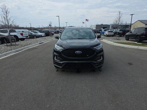 Agate Black Metallic 2023 Ford Edge ST