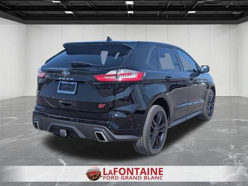Agate Black Metallic 2023 Ford Edge ST